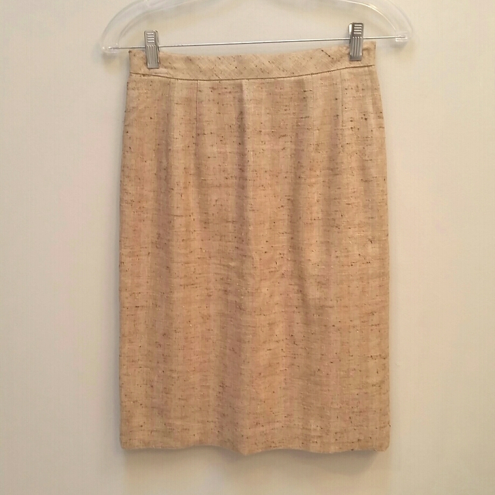 *SOLD* Talbots Linen Blend Tan Pencil Skirt Size 2P